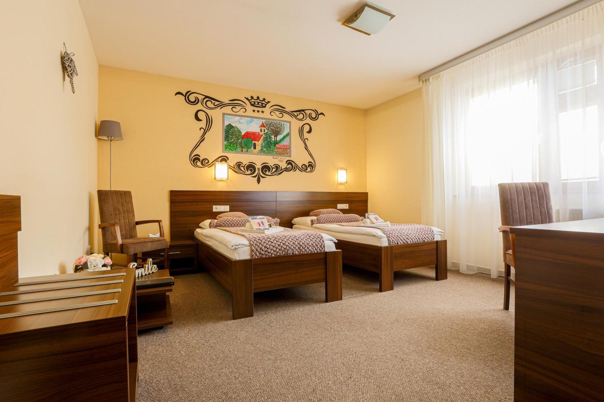 Grand Hotel Senica, Garni Exteriér fotografie